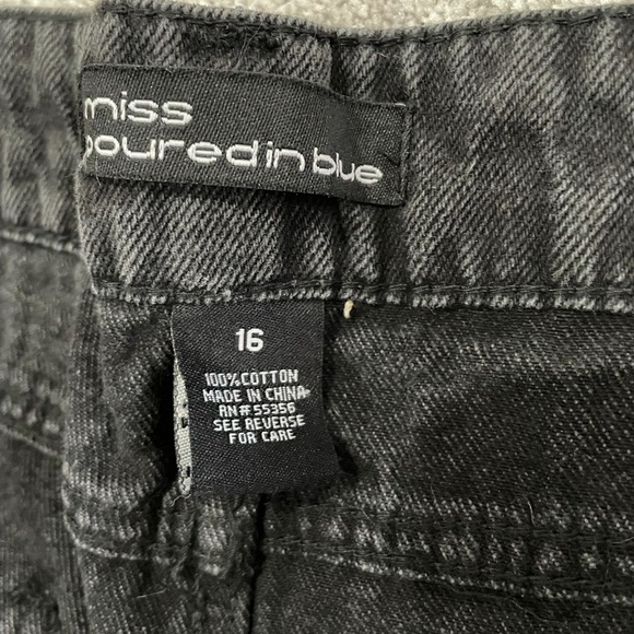 Miss poured in blue NWT distressed high waisted ankle jeans - Picture 6 of 8